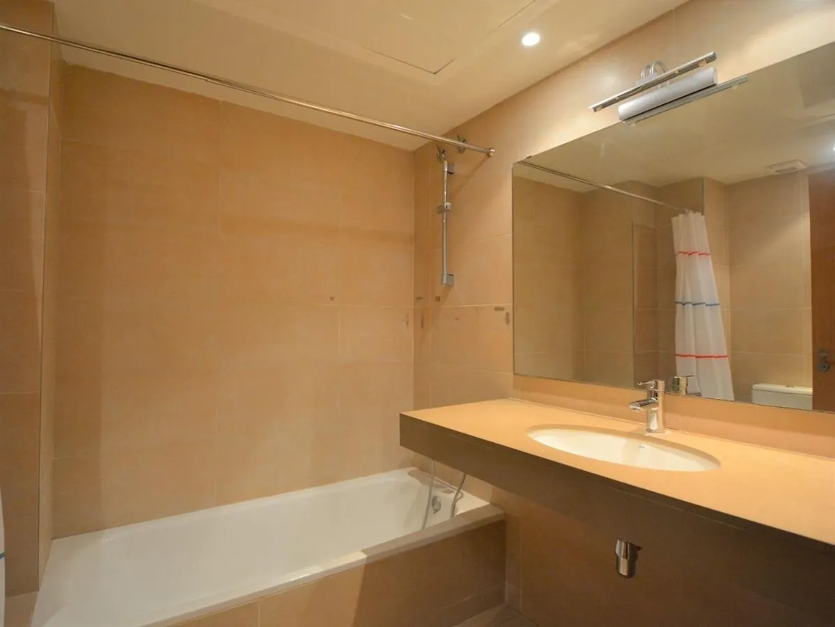 Apartment 5 Minutes Away From The Beach برشلونة 0*,  إسبانيا